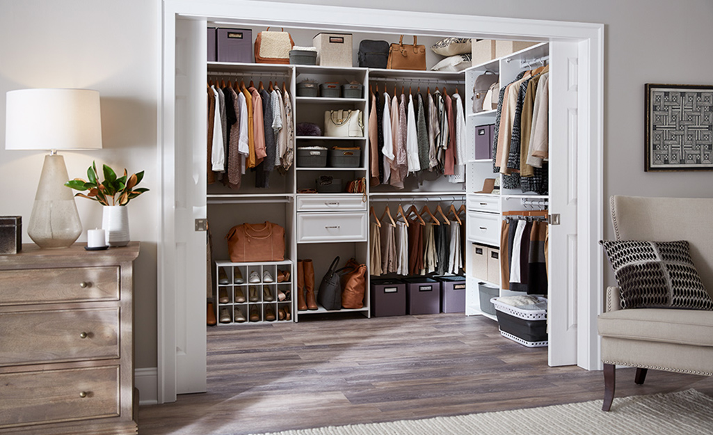 Closet Design & Organization